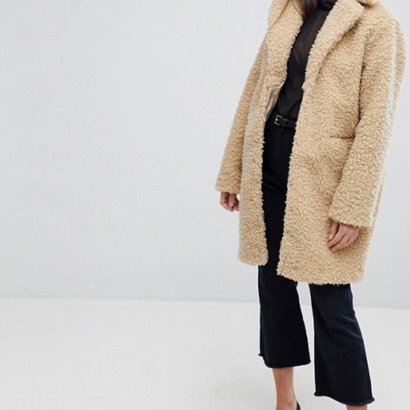 NWT-🔥Whistles Ultimate Teddy Coat ( Runway)🔥 - Picture 3 of 5